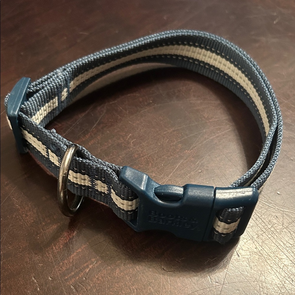 Boots & Barkley NWOT Navy and Cream Dog Collar